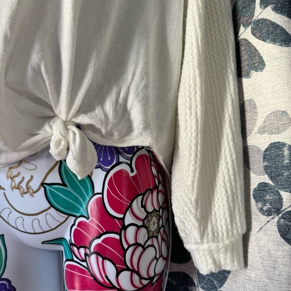 Ultra Flirt Cream Long Sleeve Top with Lace Accents - Picture 4 of 5